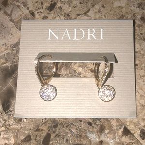 Gorgeous Nadri rhinestone drop earrings